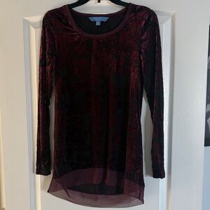 Simply Vera Vera Wang Maroon Velvet Top